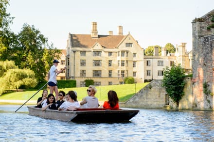 Treasure Hunt Punting Challenge — Hen Do activity in Cambridge
