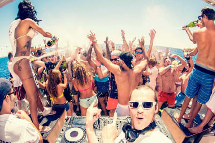 Boat Party — Hen Do activity in Barcelona