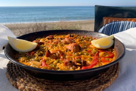 Beachfront Dinner - 3 Courses — Stag Do activity in Valencia
