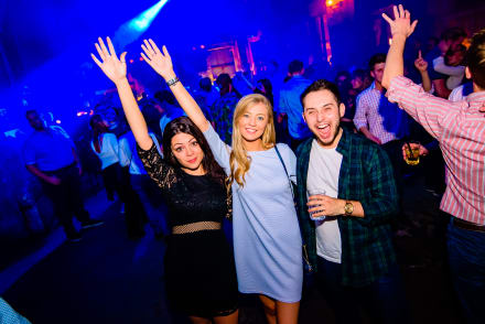 Club Entry at Kiss Disco Club — Stag Do in Albufeira