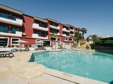 Mixed Apartments at Topazio Vibe Beach Hotel & Apartments — Stag Do in Albufeira