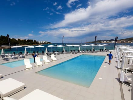 Mixed Bedrooms — Stag Do in Ibiza