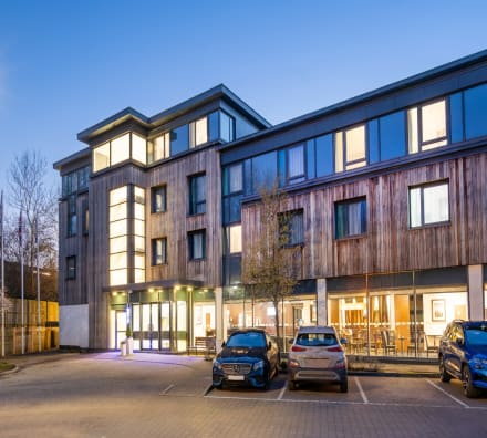 The Duxford Hotel Cambridge South M11, JCT.10 — Stag Do accommodation in Cambridge