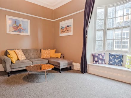 The Mallard — Hen Do accommodation in Brighton