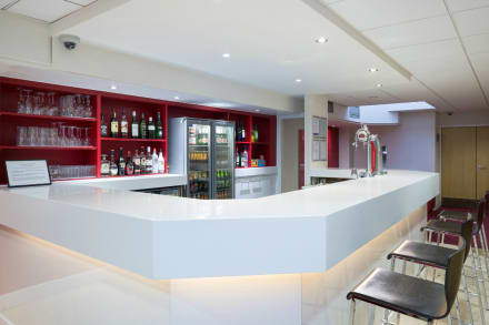 Twin Rooms at Travelodge - Glasgow (Central) — Hen Do in Glasgow