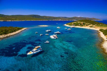 Speedboat Around Split & Blue Lagoon — Stag Do activity in Split
