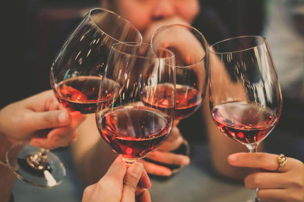 Beerhall Tour With Wine — Hen Do activity in Berlin