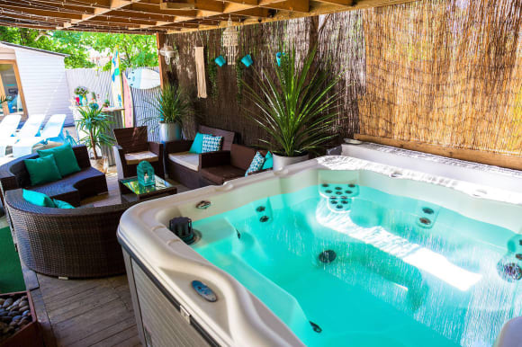 Bournemouth Private Jacuzzi Garden Party Hen Do Ideas