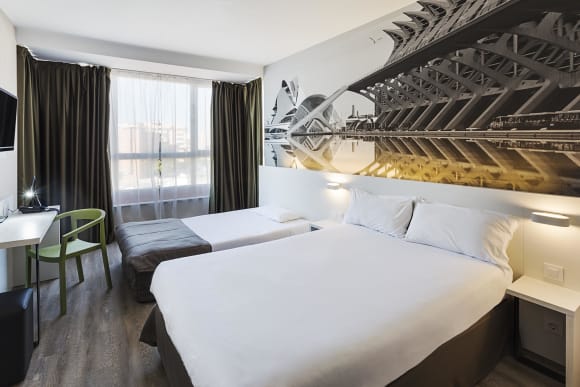 Valencia Twin/Triple Rooms Stag Do Ideas