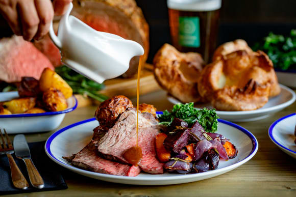 Portsmouth Sunday Roast & Beer Board Stag Do Ideas