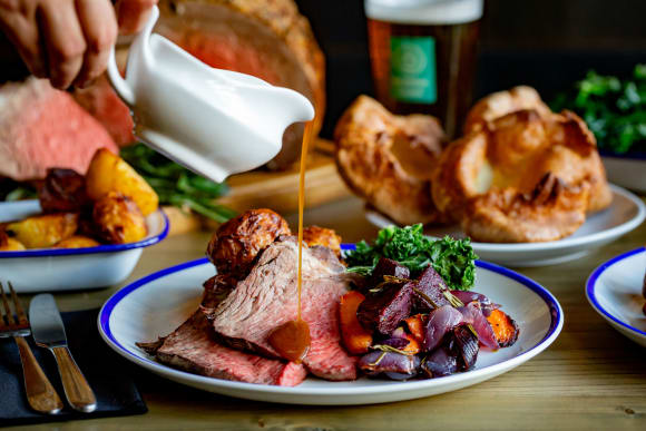 London Sunday Roast & Beer Board Hen Do Ideas