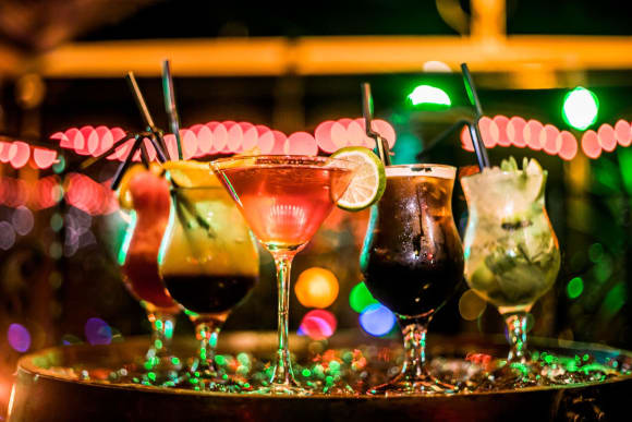 Cocktails Experience & Nibbles Hen Do Ideas