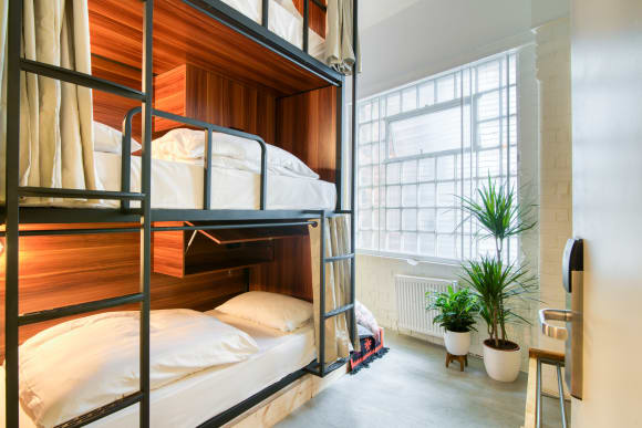 Birmingham 6 Bed Rooms Activity Weekend Ideas