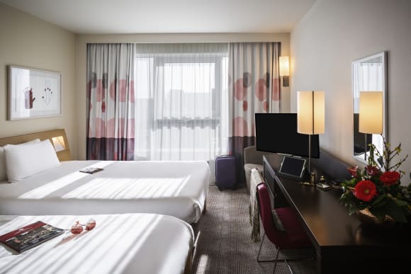 Reading Novotel - Reading Hen Do Ideas