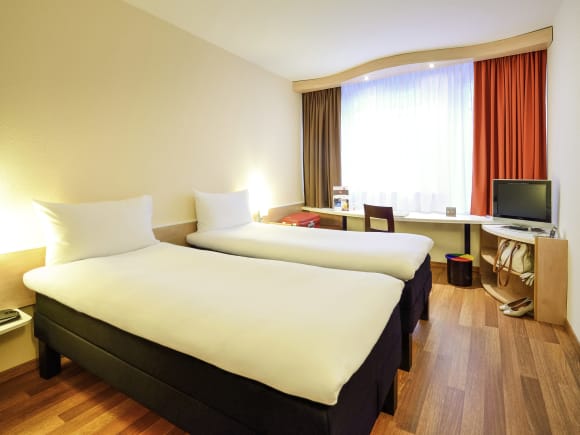 Twin Rooms Hen Do Ideas
