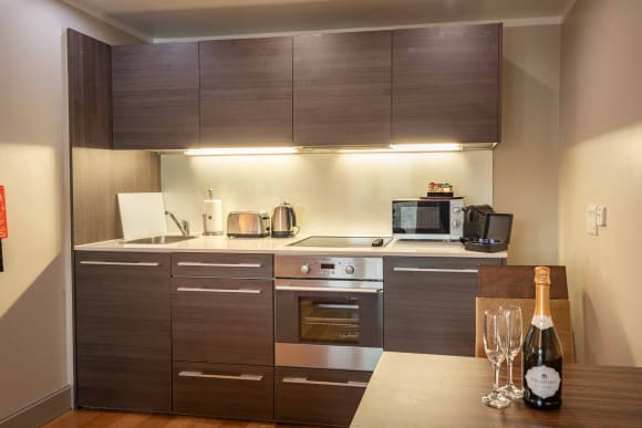 Bristol 2 Bed Apartments Hen Do Ideas