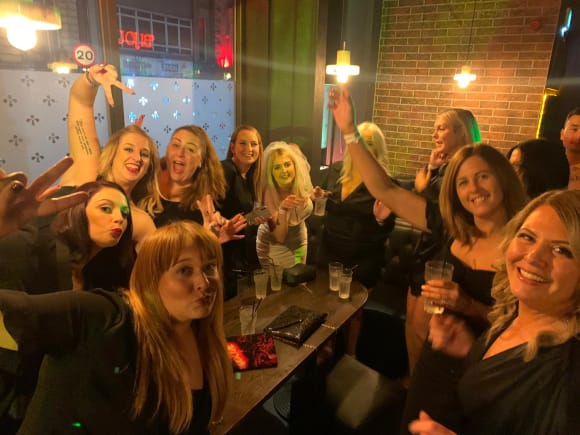 Newcastle Geordie Bar Crawl Hen Do Ideas