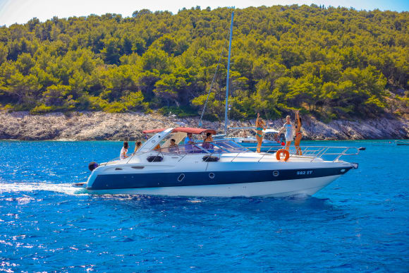 Split Luxury Yacht To Hvar Corporate Event Ideas