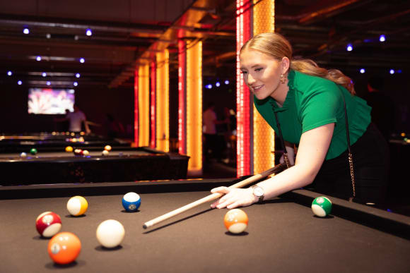 Edinburgh Pool & Karaoke Activity Weekend Ideas