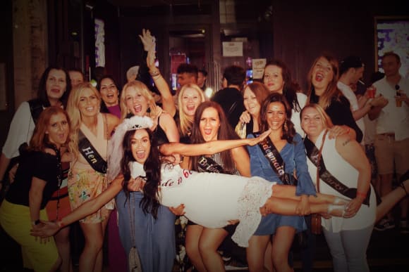 London London Hen Private Party Crawl Hen Do Ideas