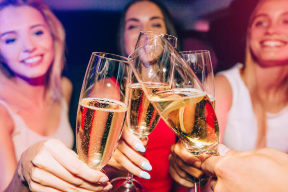 Beer & Fizz Bottomless Brunch Hen Do Ideas