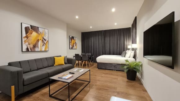 Glasgow Mixed Apartments Hen Do Ideas