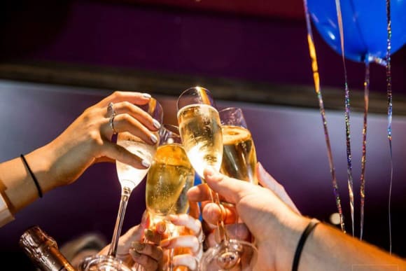 Bournemouth Prosecco & Shots Activity Weekend Ideas