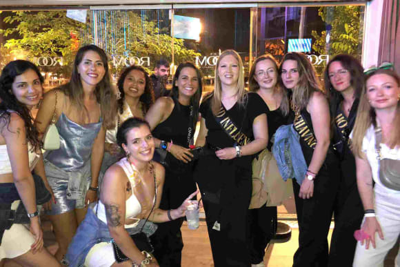 Barcelona Public Bar Crawl Hen Do Ideas