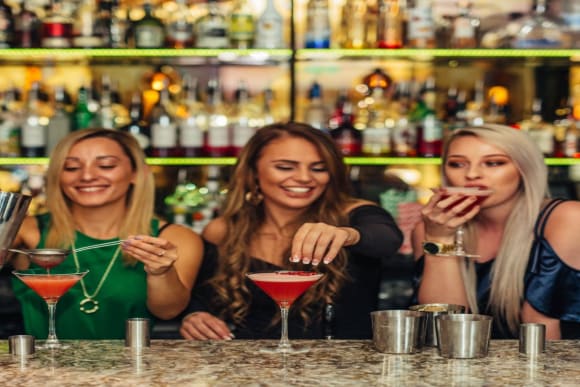 London Martini Masterclass: Sip, Shake & Celebrate Activity Weekend Ideas