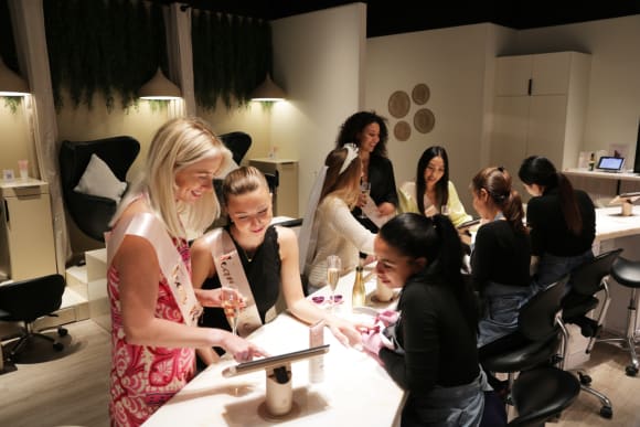 London Perfectly Polished Hen Do Ideas