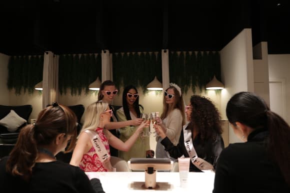 London Signature Styled Nails Hen Do Ideas