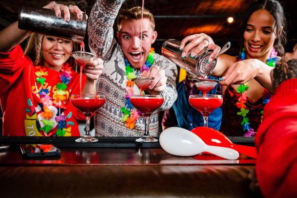 Reading Cuban Cocktail Making & Dining Hen Do Ideas