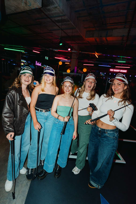 Bournemouth Boozy Birdies Hen Do Ideas