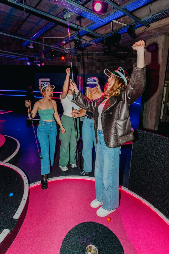 Bournemouth Tee Off & Tuck In Hen Do Ideas