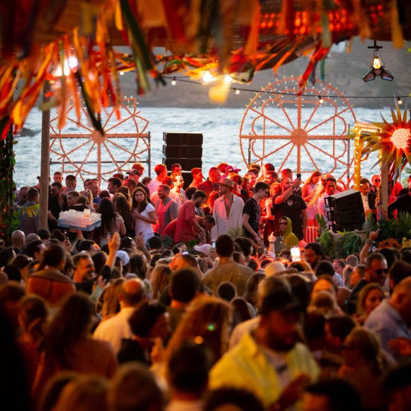 Alemagou & Transfers Hen Do Ideas