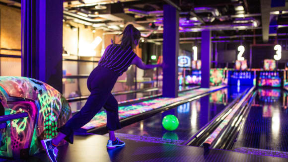 Bowling & Drink Activity Weekend Ideas