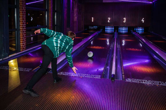 Bowl, Drink & Dine Activity Weekend Ideas
