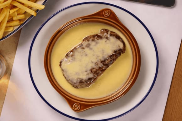 Riverfront Steak Meal Hen Do Ideas