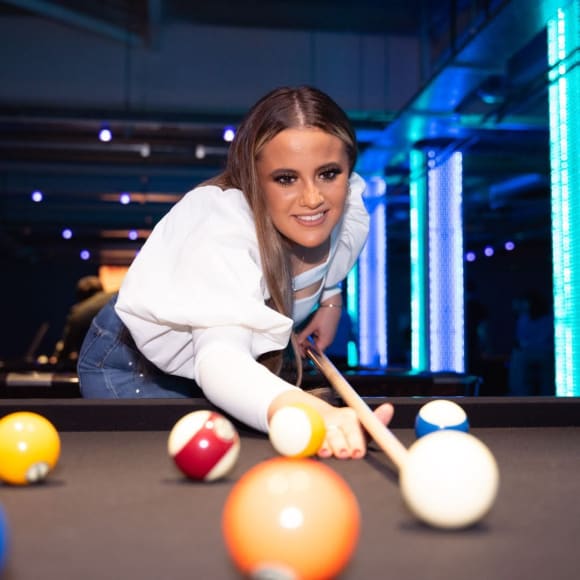Edinburgh Pool & Karaoke Activity Weekend Ideas