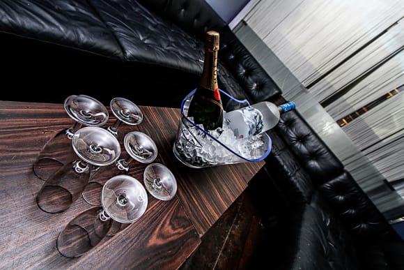 Oxford Sapphire Drinks & Booth Package Hen Do Ideas