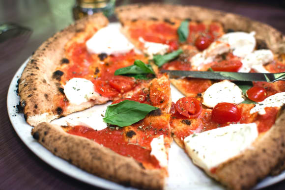 London Bottomless Pizza & Drinks Hen Do Ideas