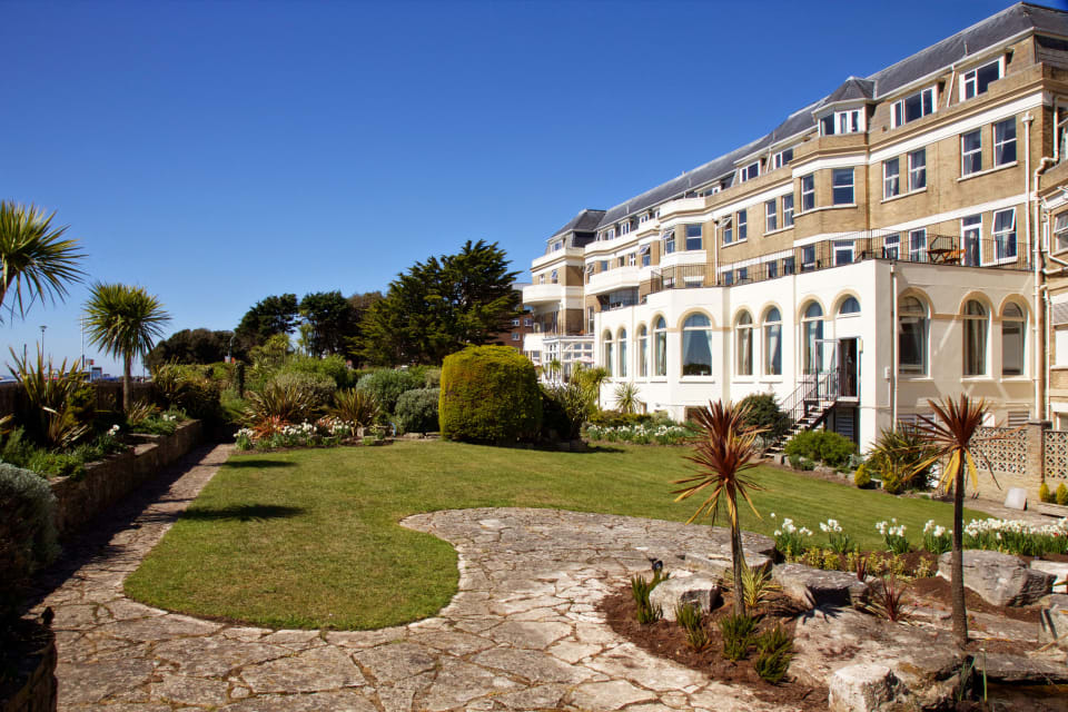 Bournemouth Carlton Hotel, BW Signature Collection — Hen Do accommodation in Bournemouth