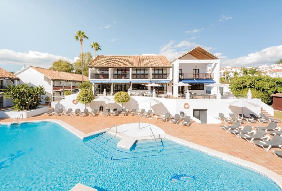 Ona Diana Park — Stag Do accommodation in Marbella