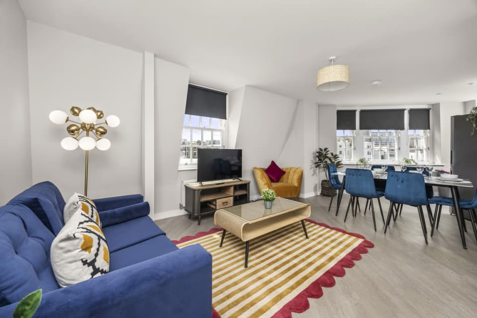 Buzzing Brighton Apartment 5/ 6 — Stag Do accommodation in Brighton