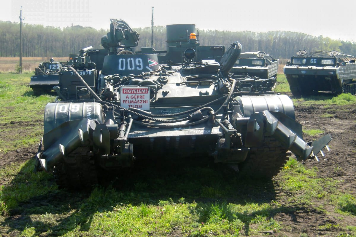 Tank driving Military Technics