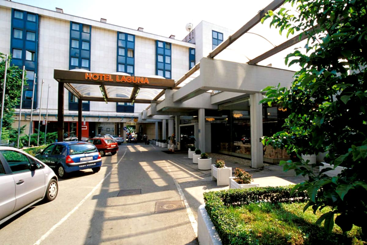 hotel laguna zagreb - exterior