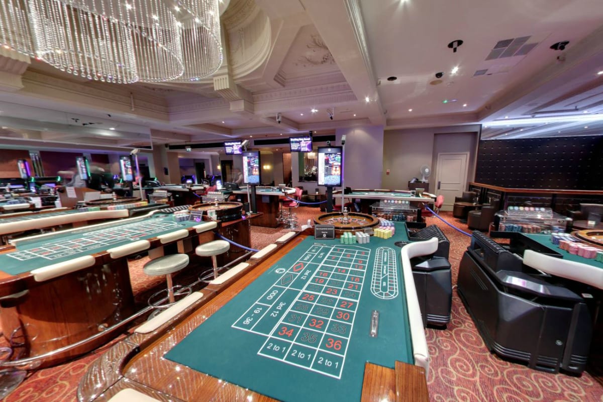 Grosvenor casino russle square - interior.JPG