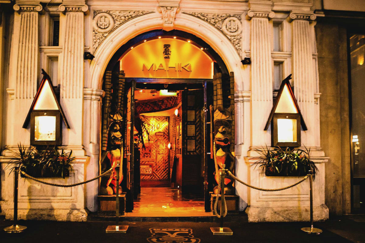 Mahiki - entrance