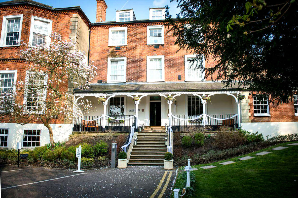 Brandshatch Place Hotel & Spa - exterior