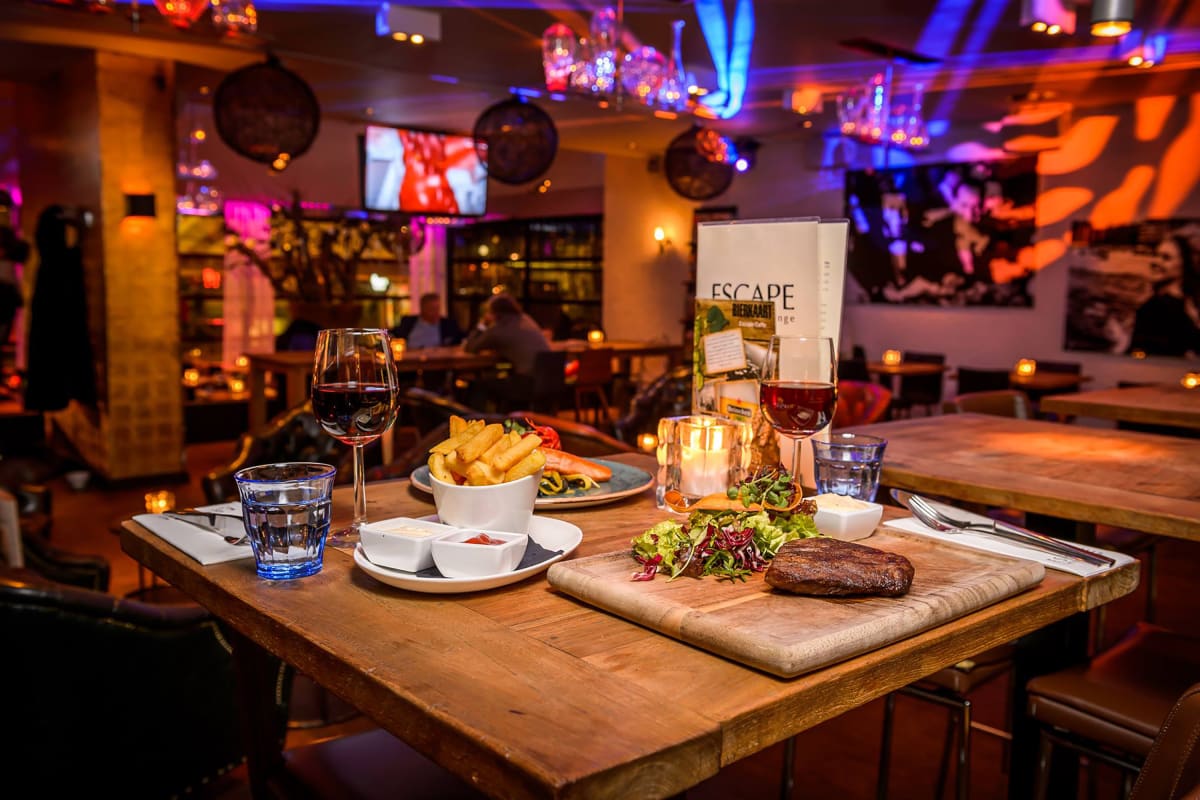 Dine and Dance Amsterdam Escape Caffé & Lounge